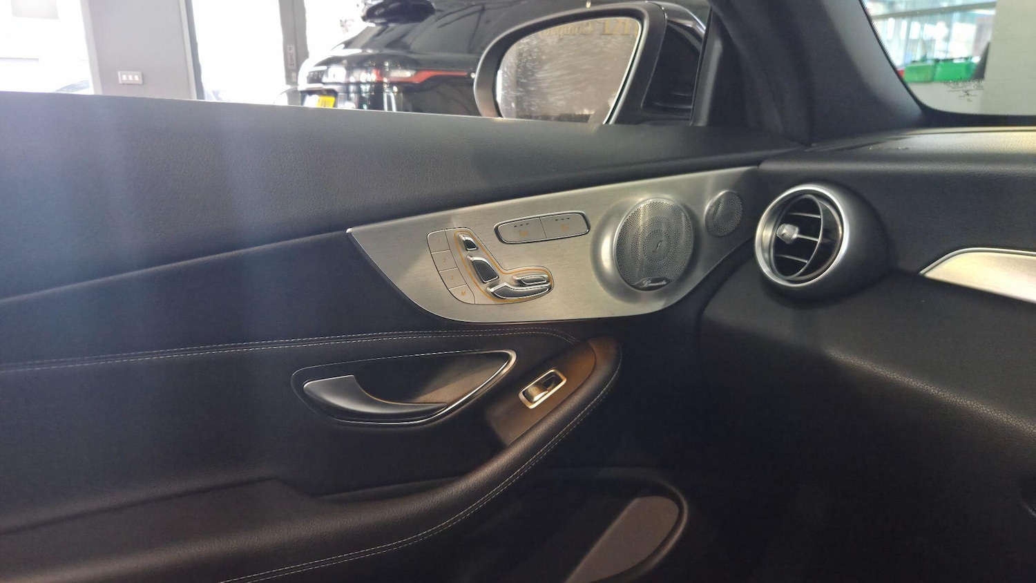 Used Mercedes-Benz C Class 2017 for sale - 76512460: Photo 26