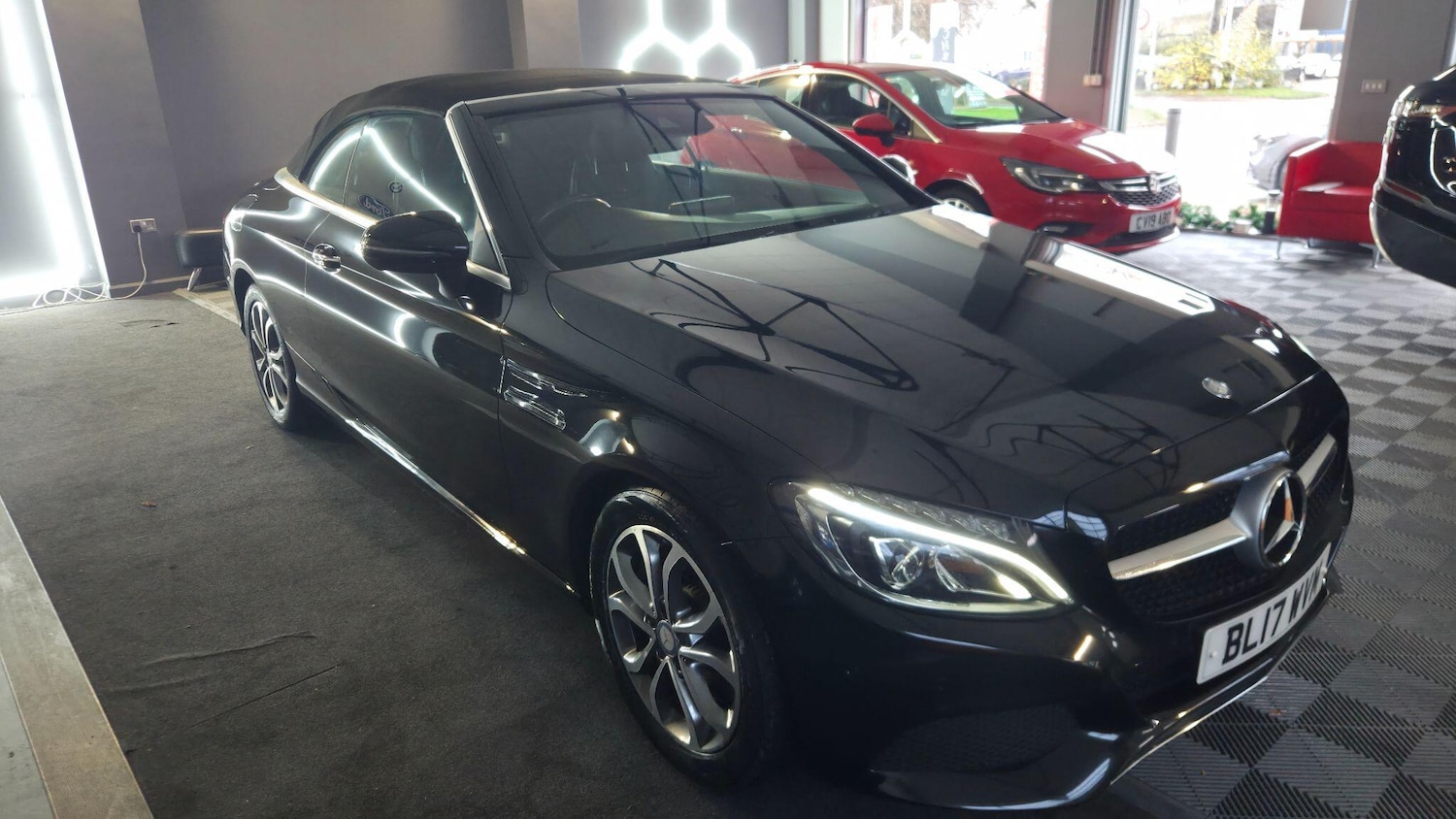 Used Mercedes-Benz C Class 2017 for sale - 76512460: Photo 5