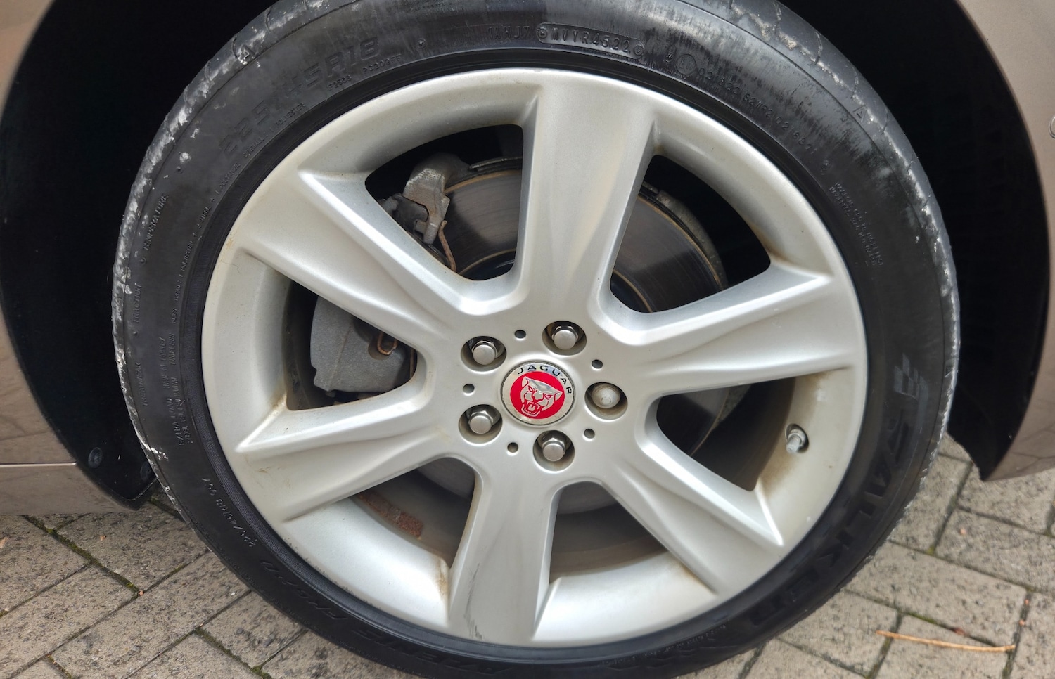Used Jaguar XE 2016 for sale - 76027106: Photo 41
