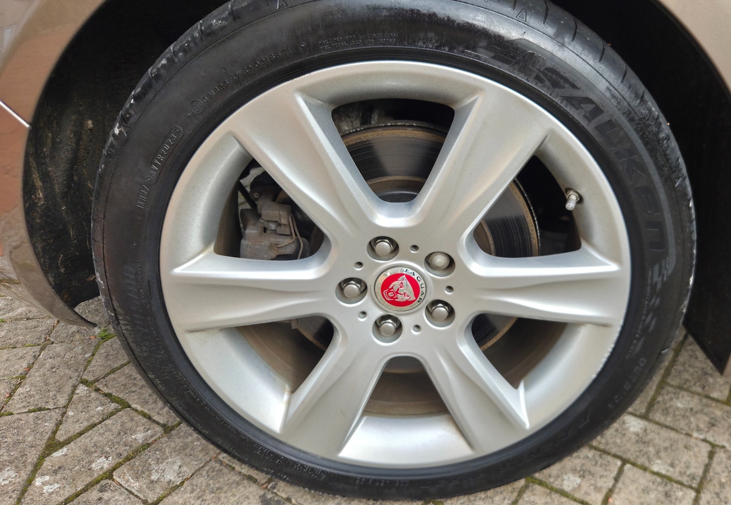 Used Jaguar XE 2016 for sale - 76027106: Photo 42
