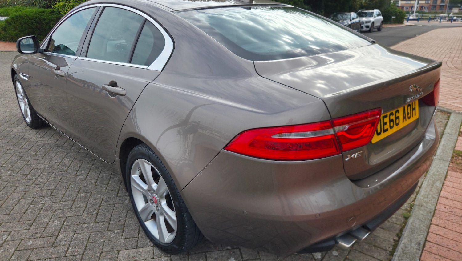 Used Jaguar XE 2016 for sale - 76027106: Photo 8