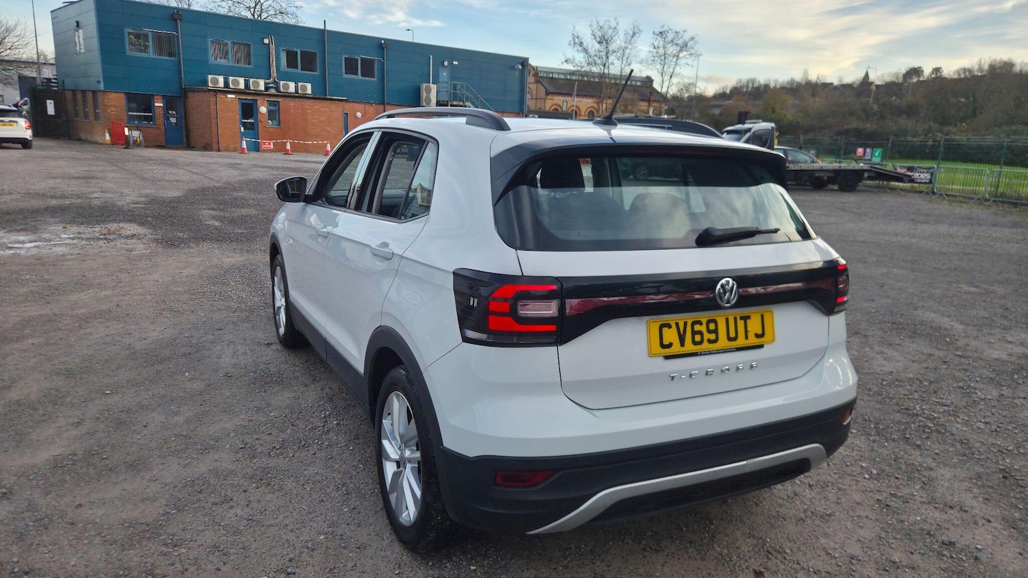 Used Volkswagen T-Cross 2019 for sale - 76942398: Photo 16