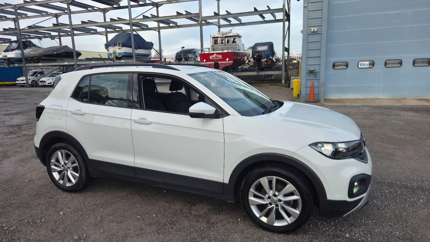 Used Volkswagen T-Cross 2019 for sale - 76942398: Photo 2