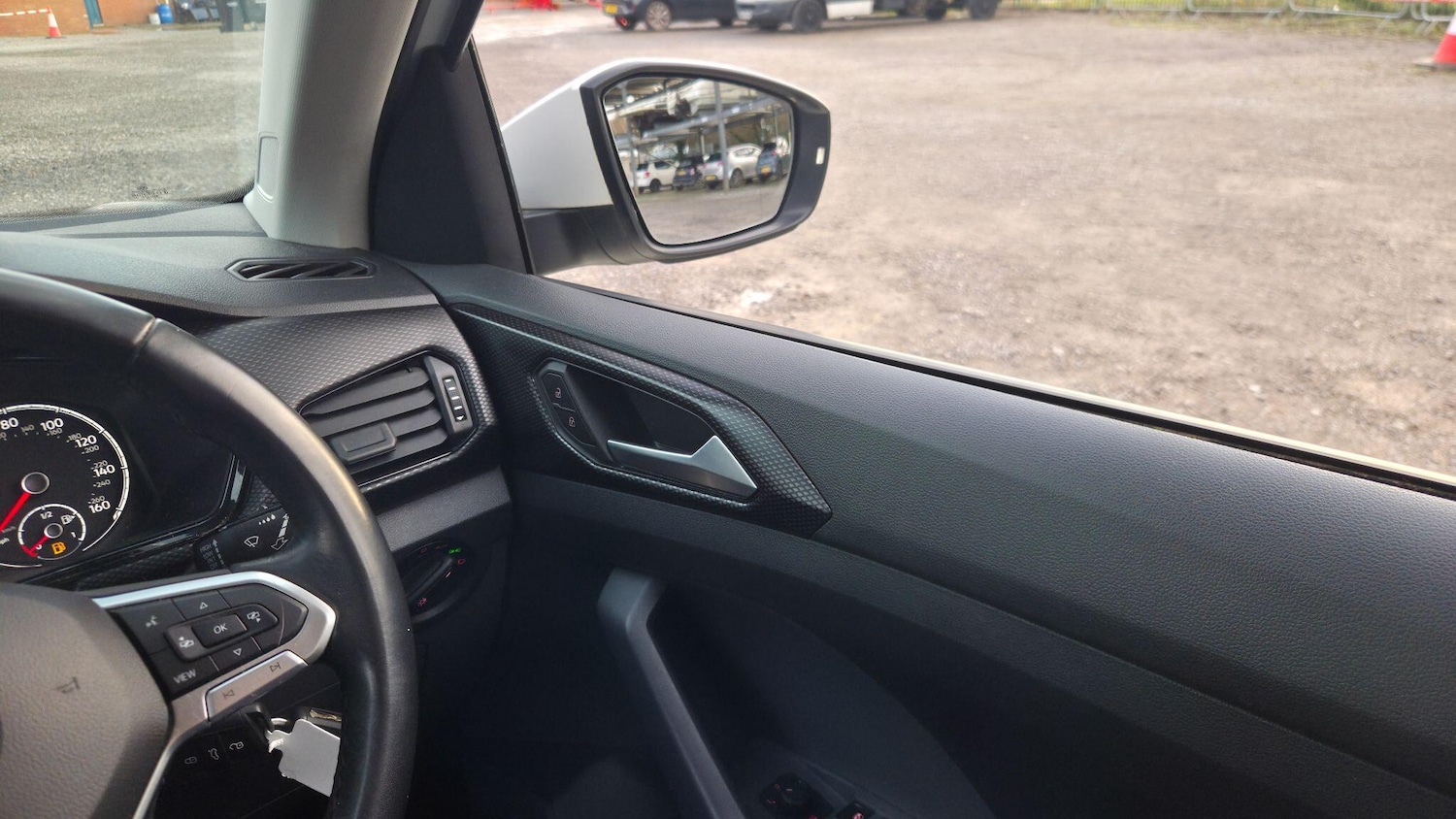 Used Volkswagen T-Cross 2019 for sale - 76942398: Photo 25