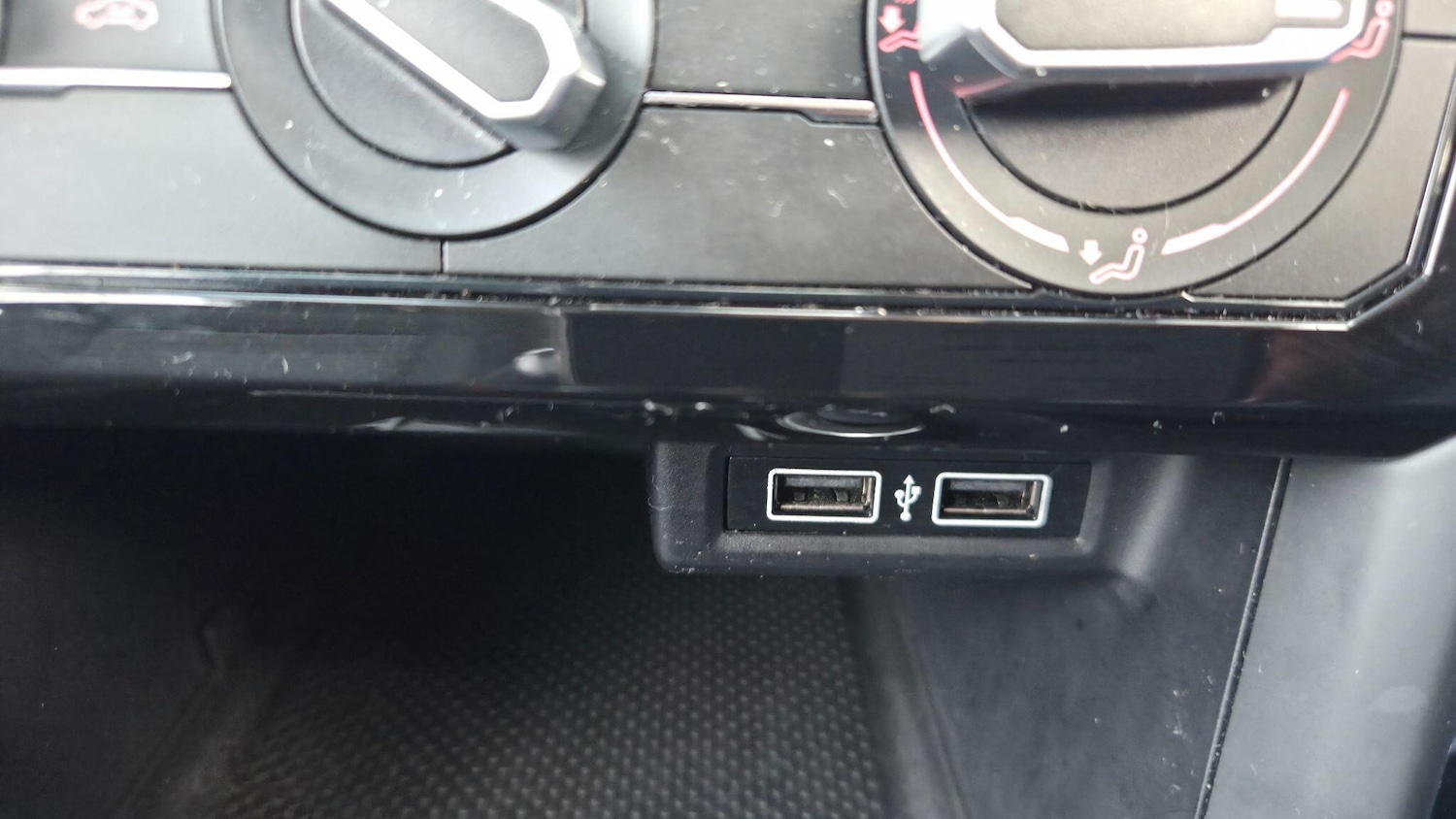 Used Volkswagen T-Cross 2019 for sale - 76942398: Photo 26