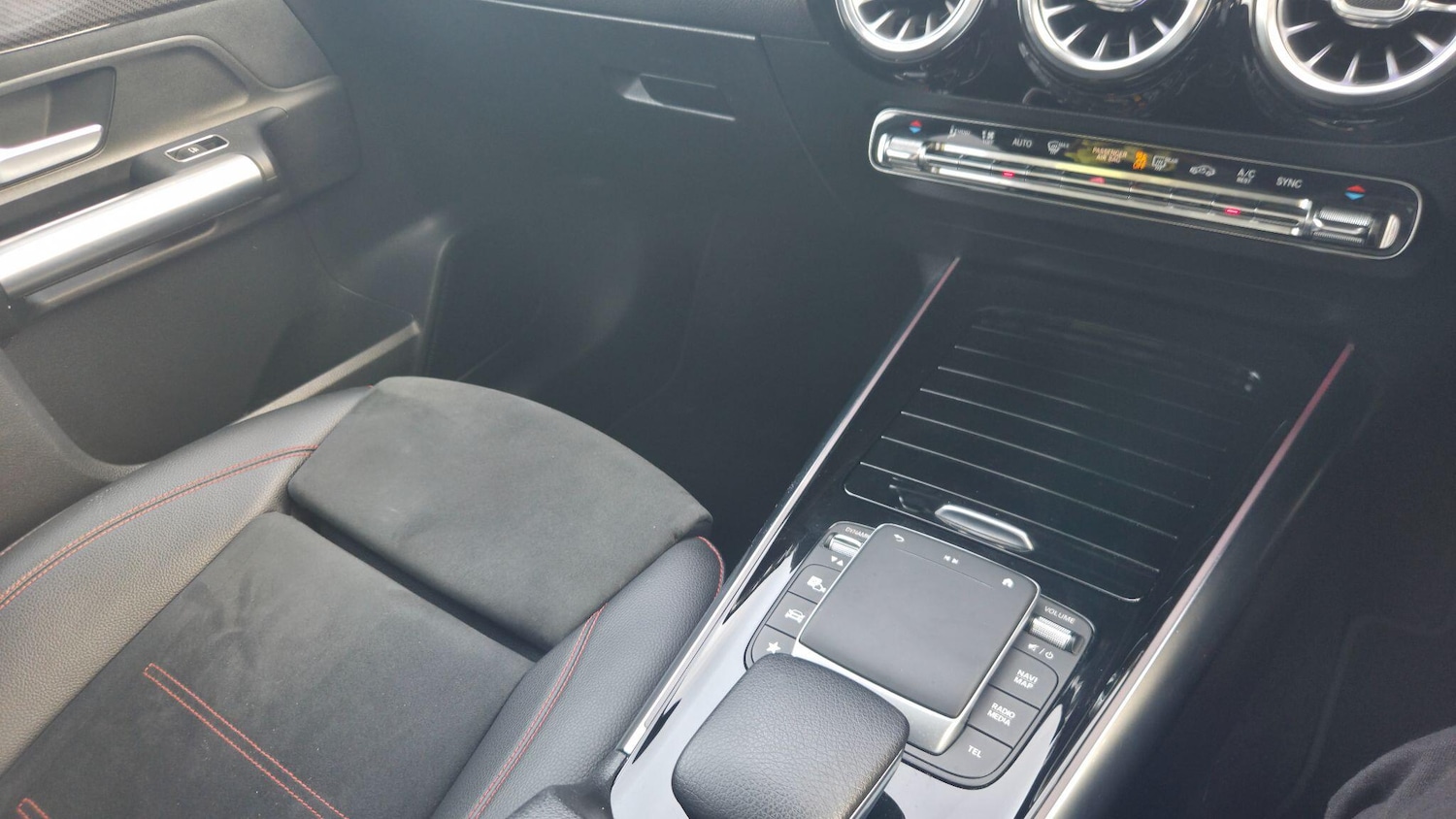 Used Mercedes-Benz B Class 2020 for sale - 76561141: Photo 27