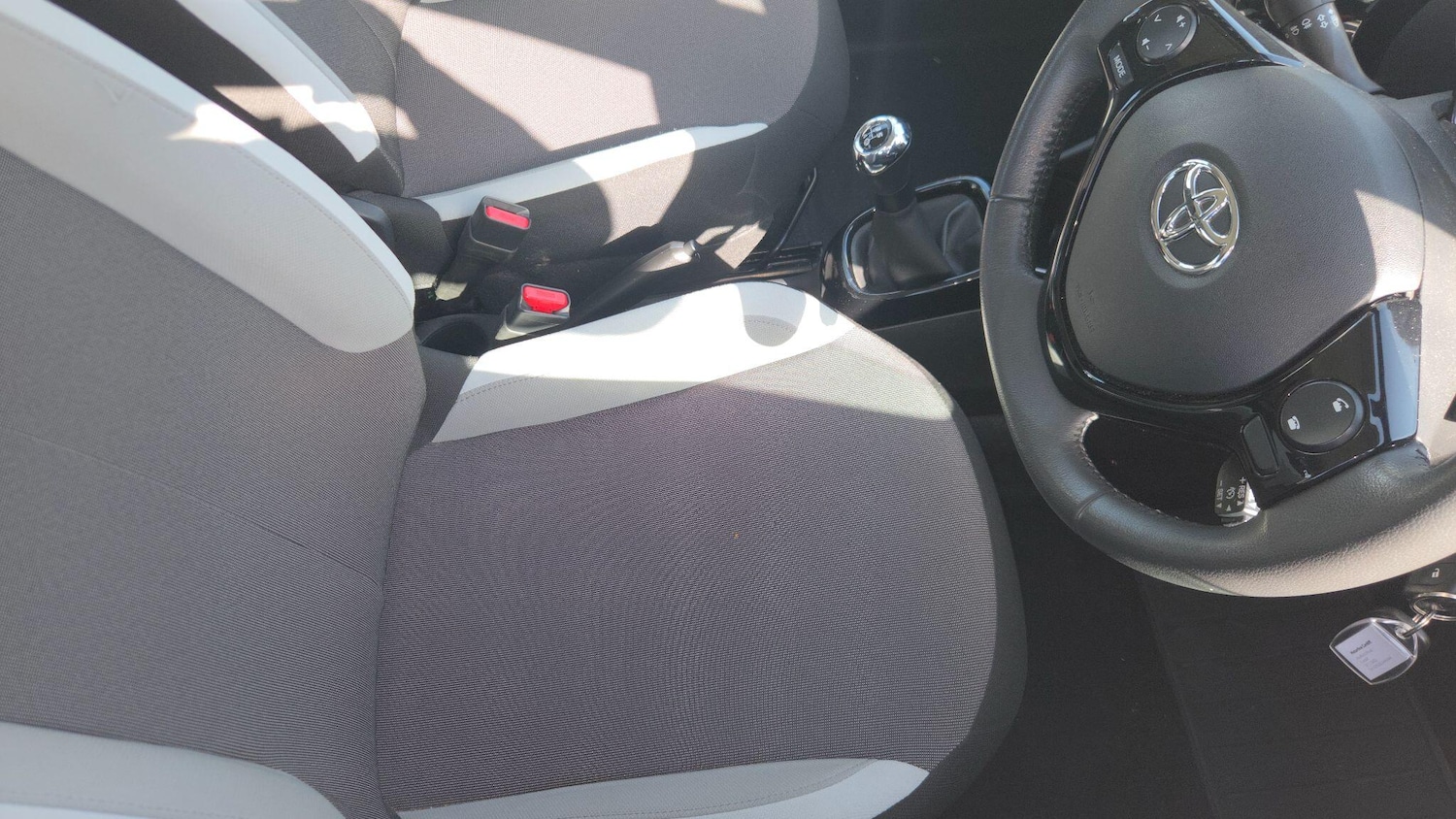 Used Toyota AYGO 2015 for sale - 78170829: Photo 20