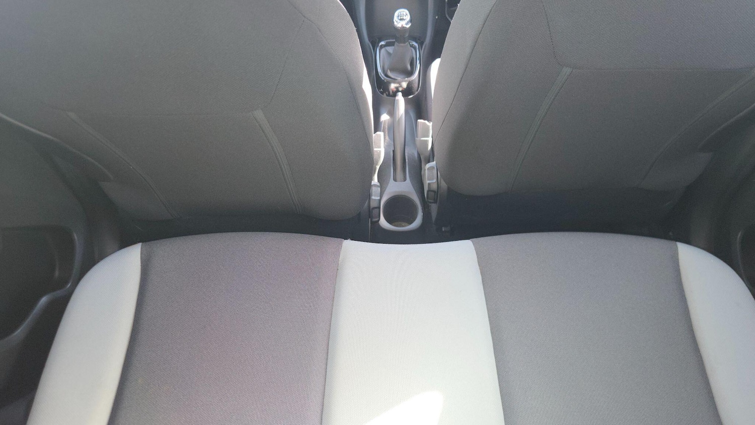 Used Toyota AYGO 2015 for sale - 78170829: Photo 24