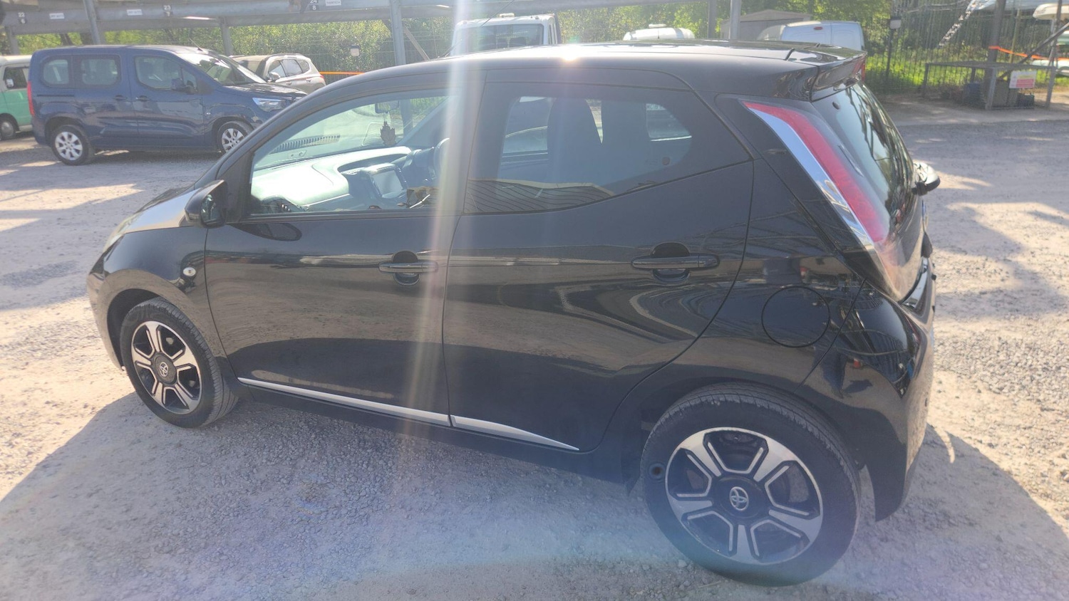 Used Toyota AYGO 2015 for sale - 78170829: Photo 9