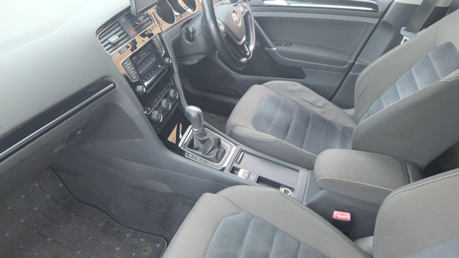 Used Volkswagen Golf for sale - 77054091: Photo 30