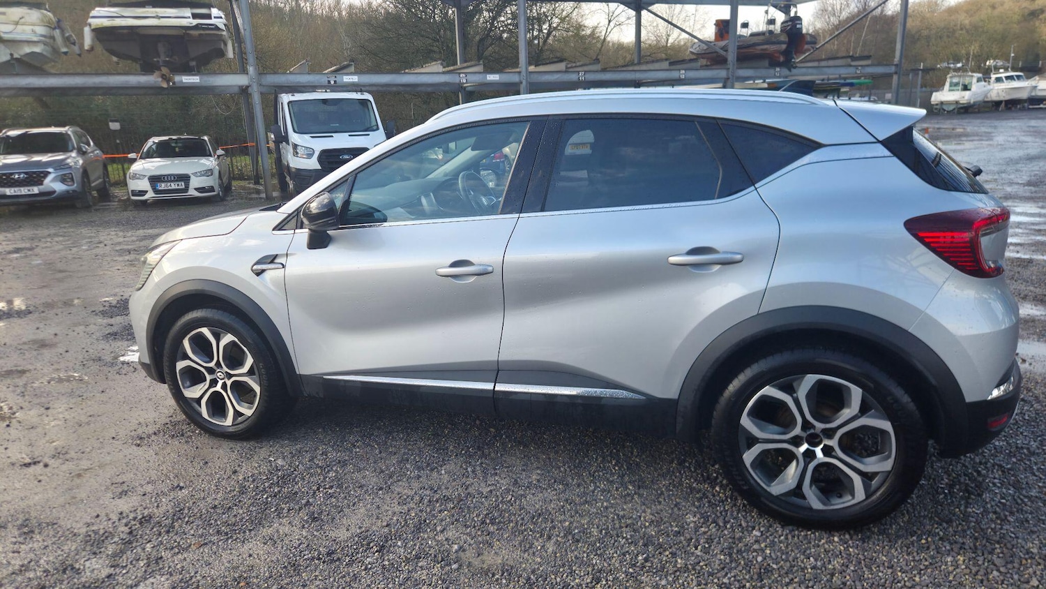 Used Renault Captur for sale - 77625679: Photo 11