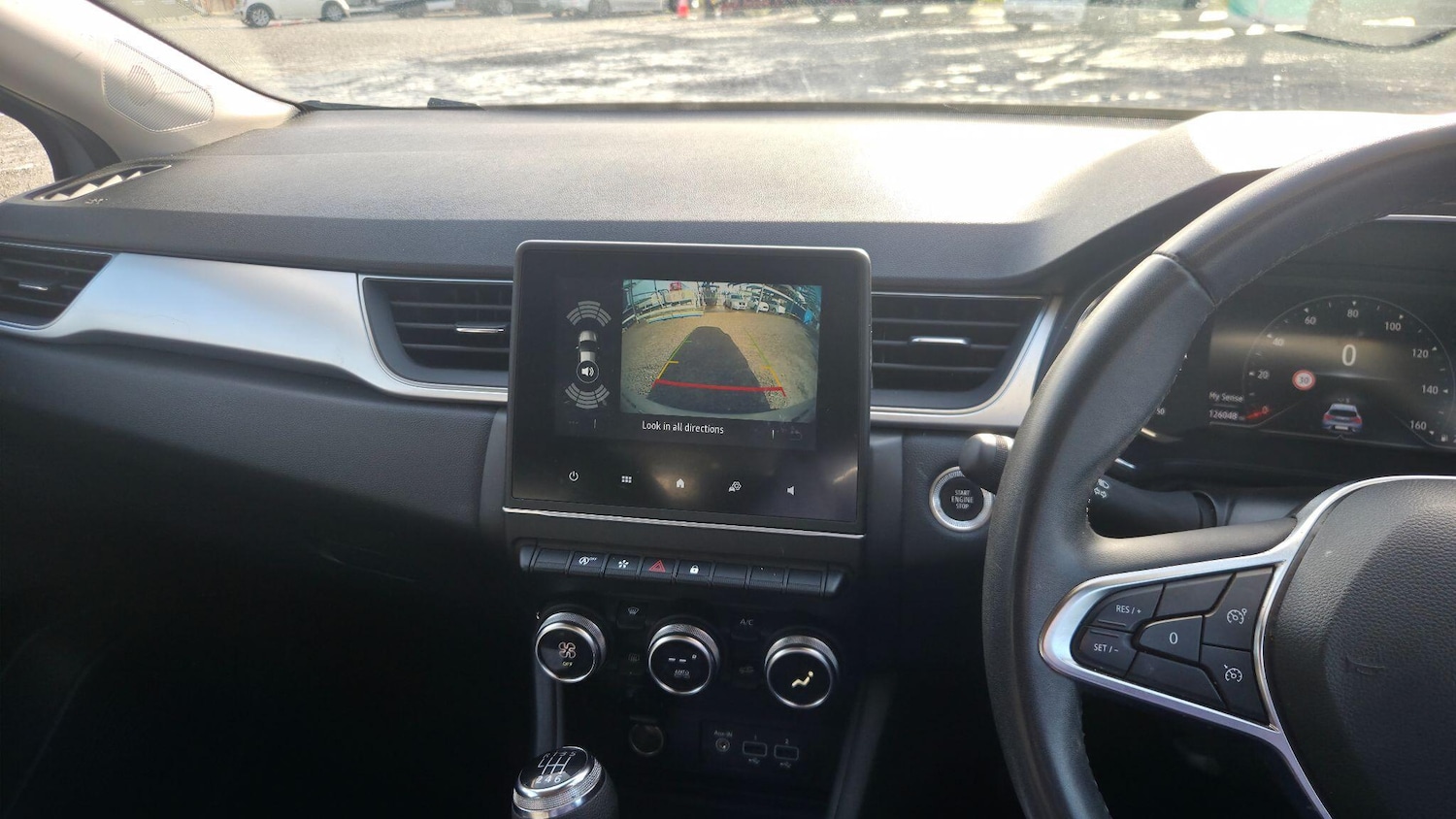 Used Renault Captur for sale - 77625679: Photo 21