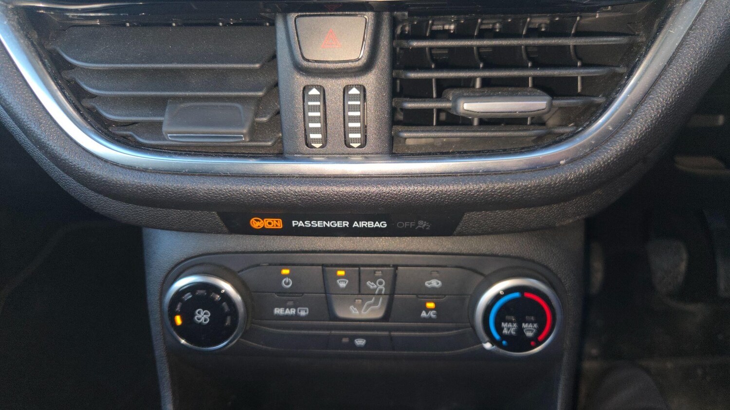 Used Ford Fiesta 2018 for sale - 77839870: Photo 22