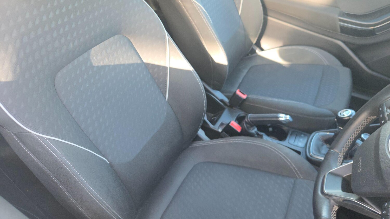 Used Ford Fiesta 2018 for sale - 77839870: Photo 28