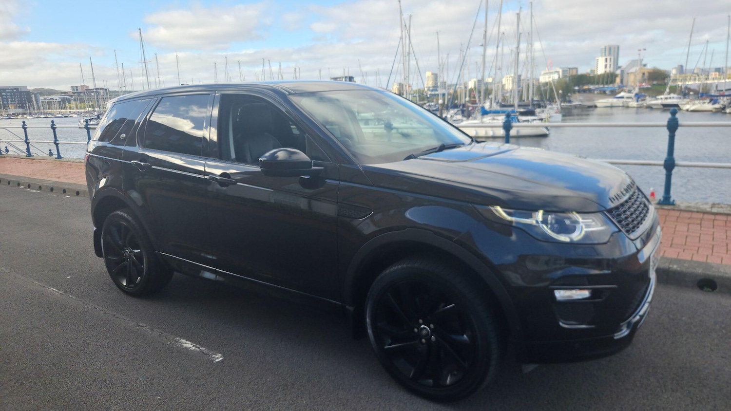 Used Land Rover Discovery Sport 2018 for sale - 76192421: Photo 2