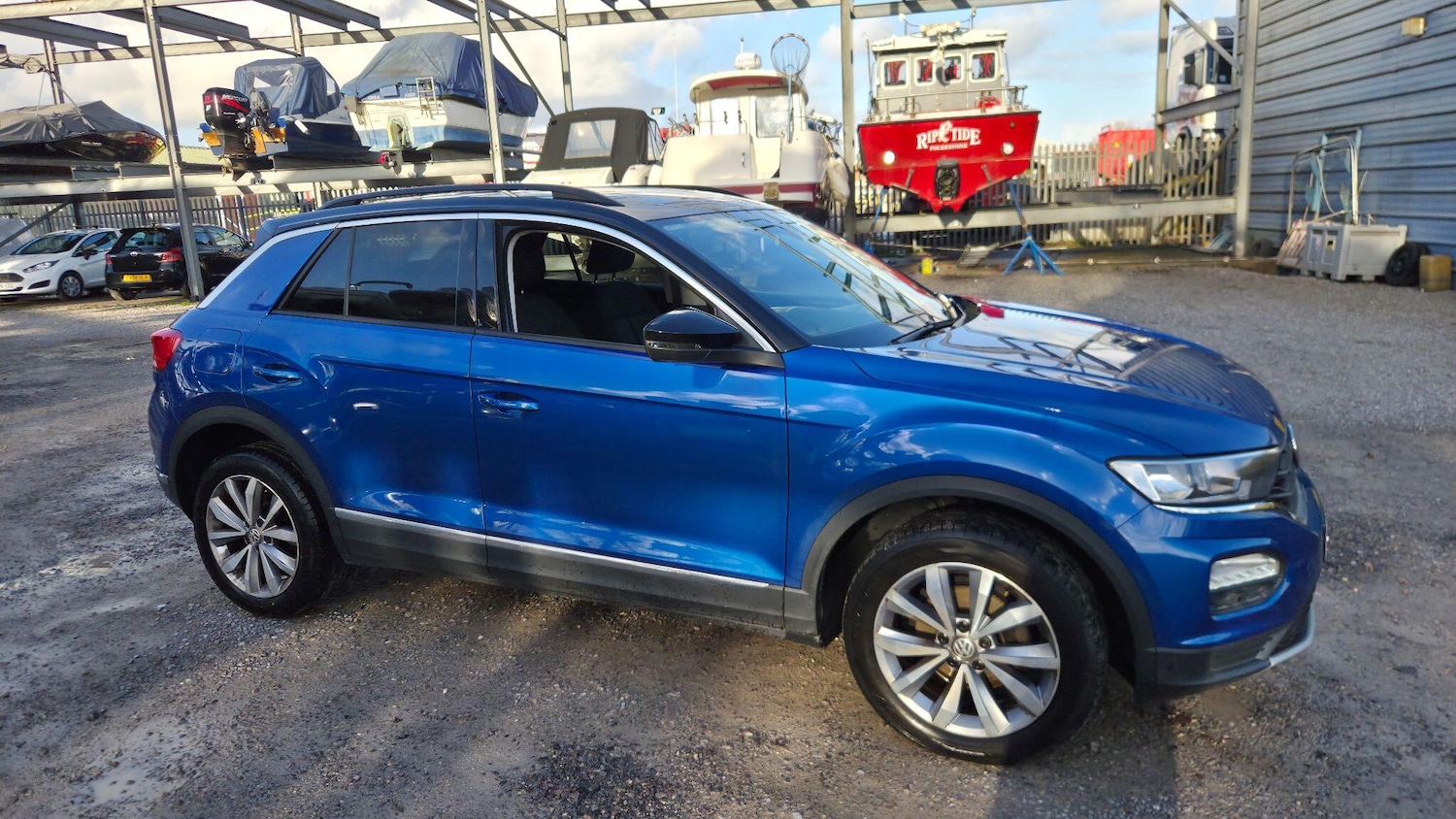 Used Volkswagen T-Roc 2019 for sale - 76521643: Photo 1