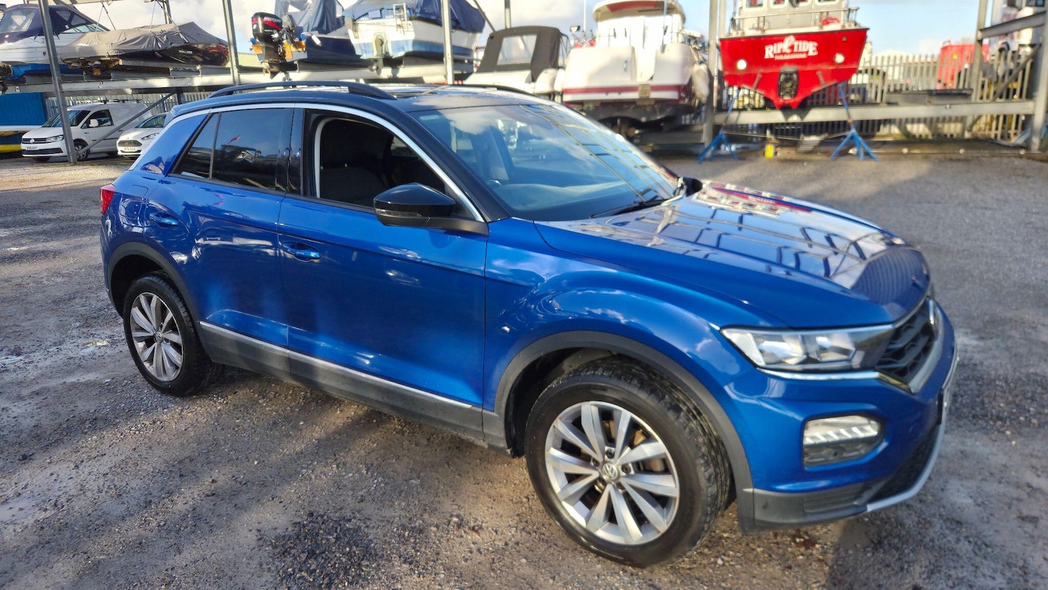 Used Volkswagen T-Roc 2019 for sale - 76521643: Photo 2