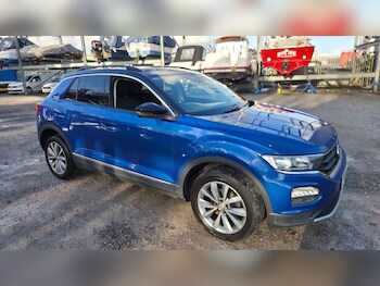 Used Volkswagen T-Roc 2019 for sale - 76521643: Photo