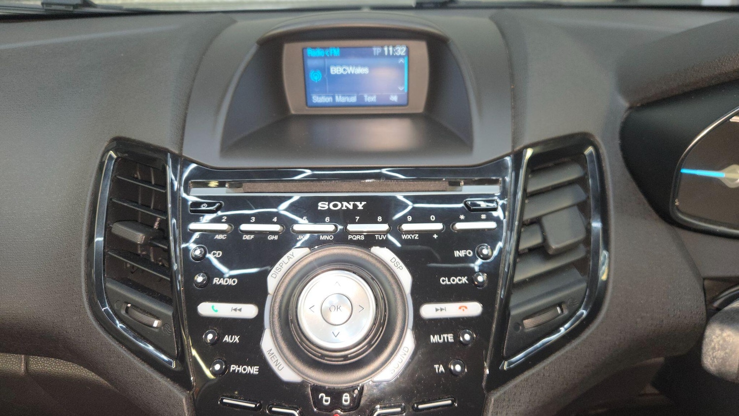 Used Ford Fiesta 2015 for sale - 76584296: Photo 14