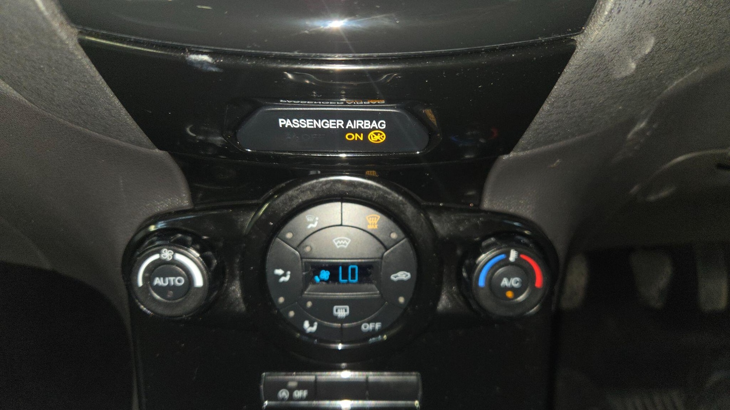 Used Ford Fiesta 2015 for sale - 76584296: Photo 15