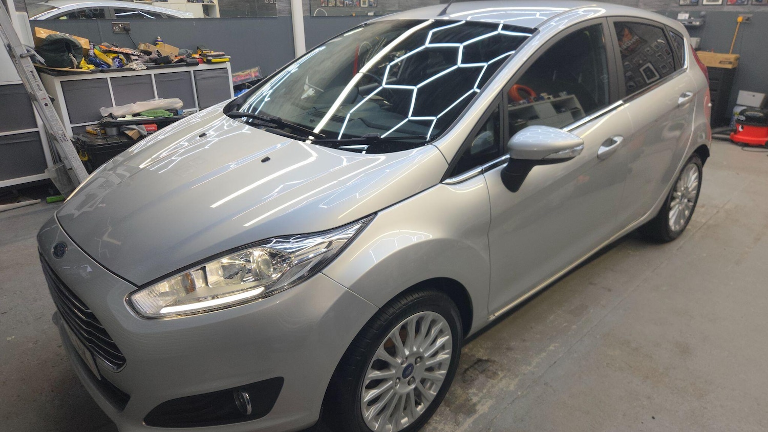 Used Ford Fiesta 2015 for sale - 76584296: Photo 4