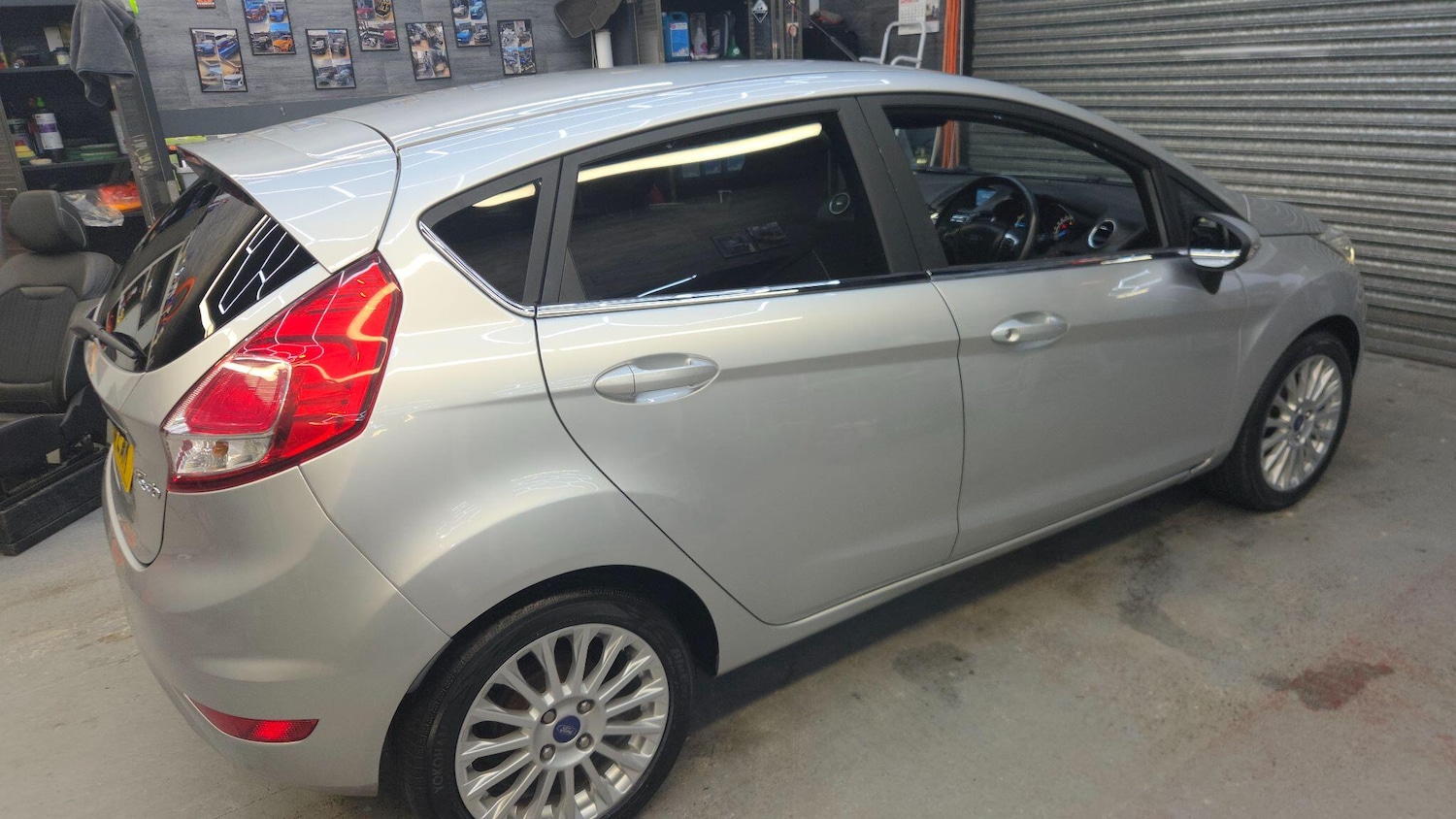 Used Ford Fiesta 2015 for sale - 76584296: Photo 9