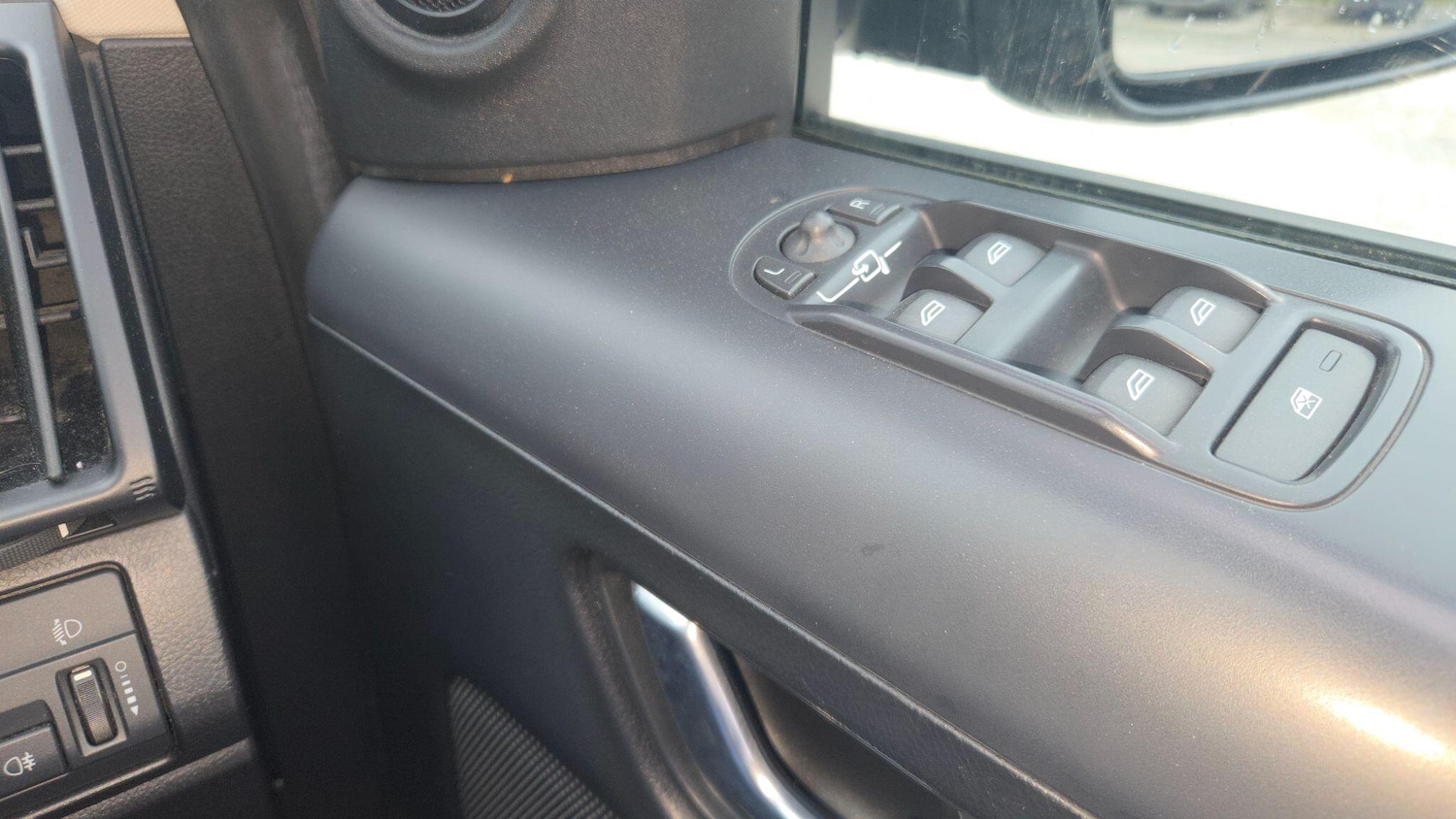 Used Land Rover Freelander 2012 for sale - 78007295: Photo 16