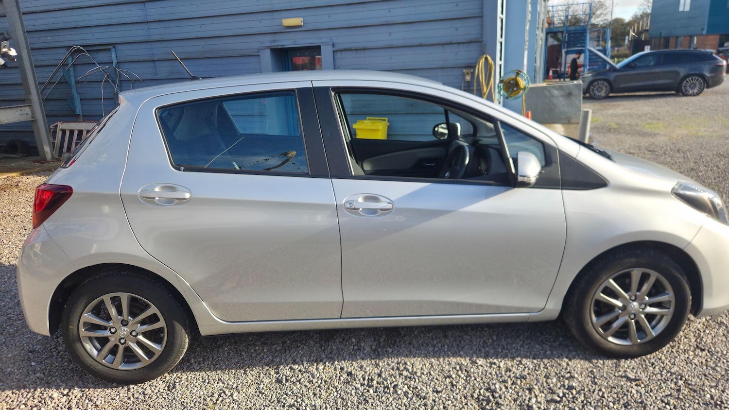 Used Toyota Yaris 2014 for sale - 76608520: Photo 14