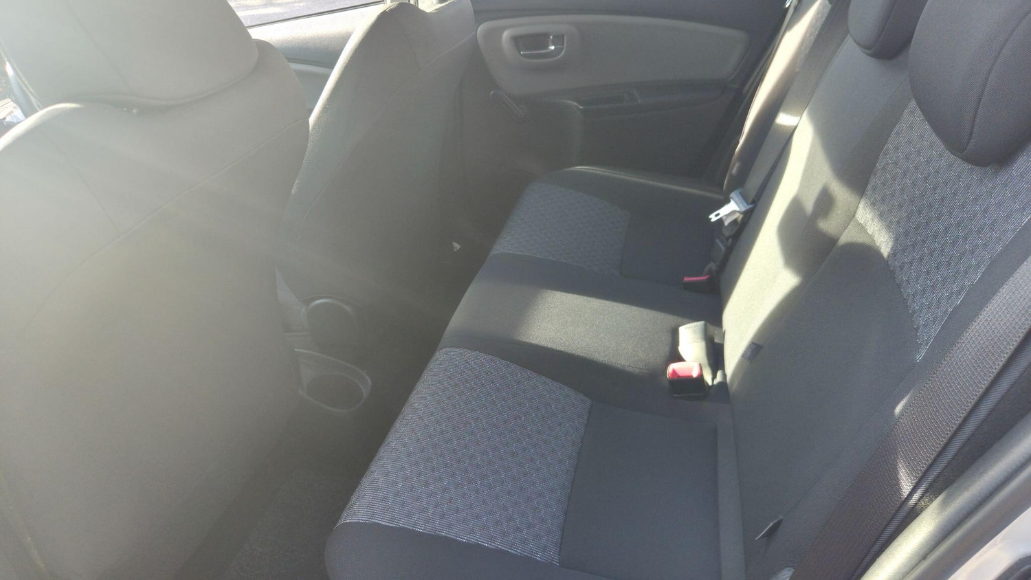 Used Toyota Yaris 2014 for sale - 76608520: Photo 18