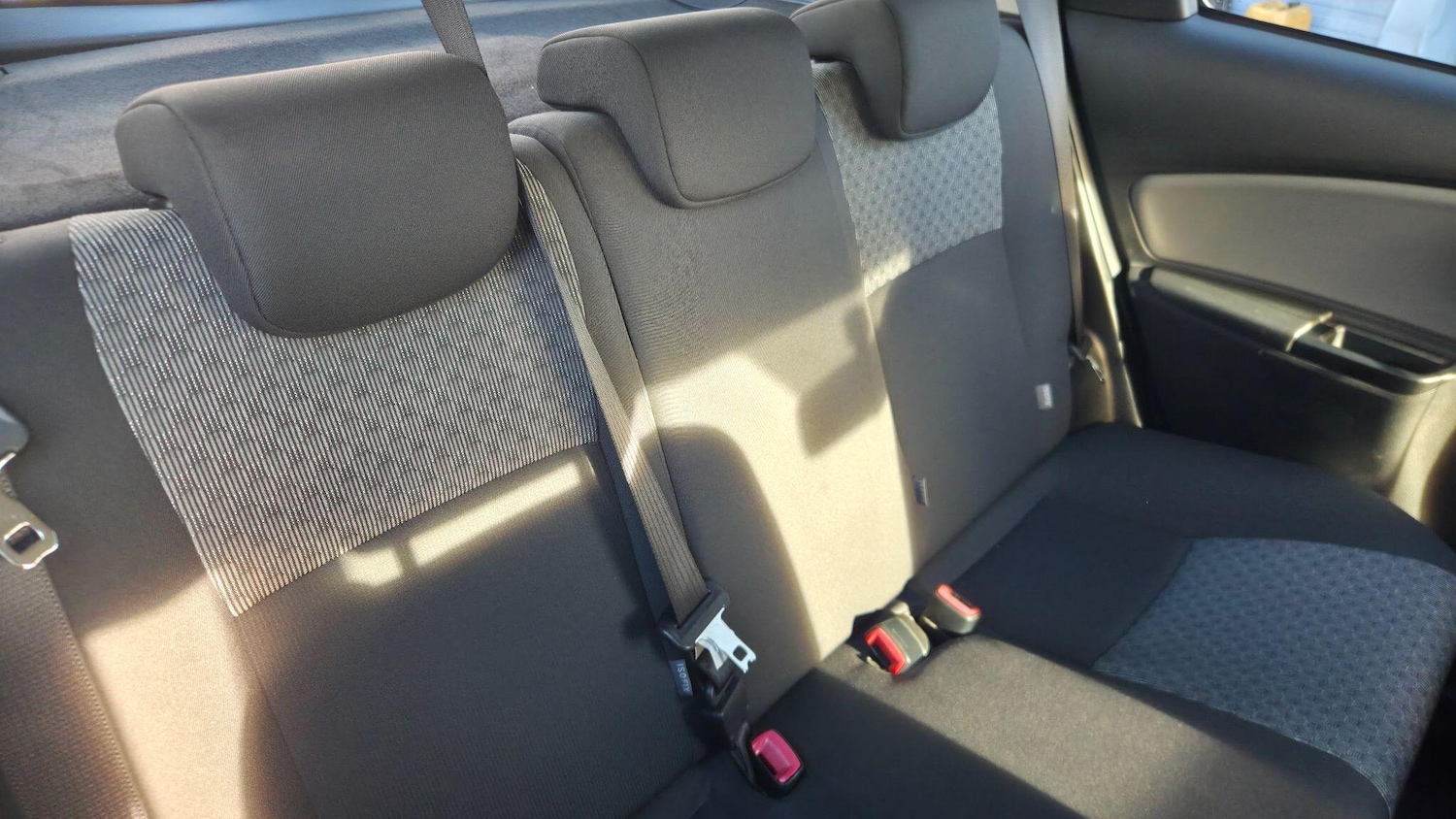 Used Toyota Yaris 2014 for sale - 76608520: Photo 22