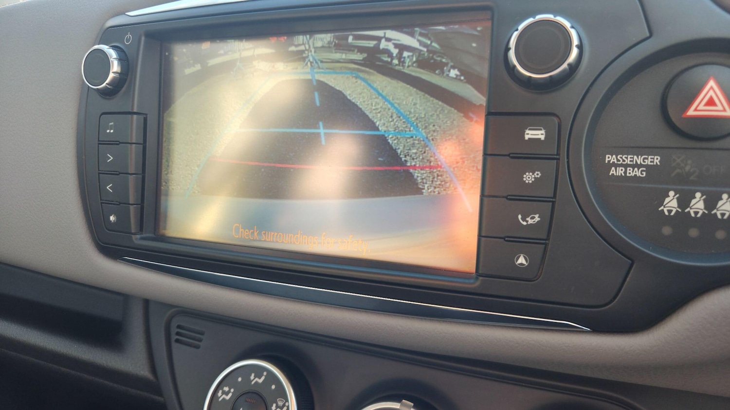 Used Toyota Yaris 2014 for sale - 76608520: Photo 25