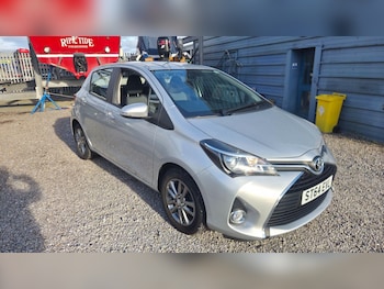 Used Toyota Yaris 2014 for sale - 76608520: Photo