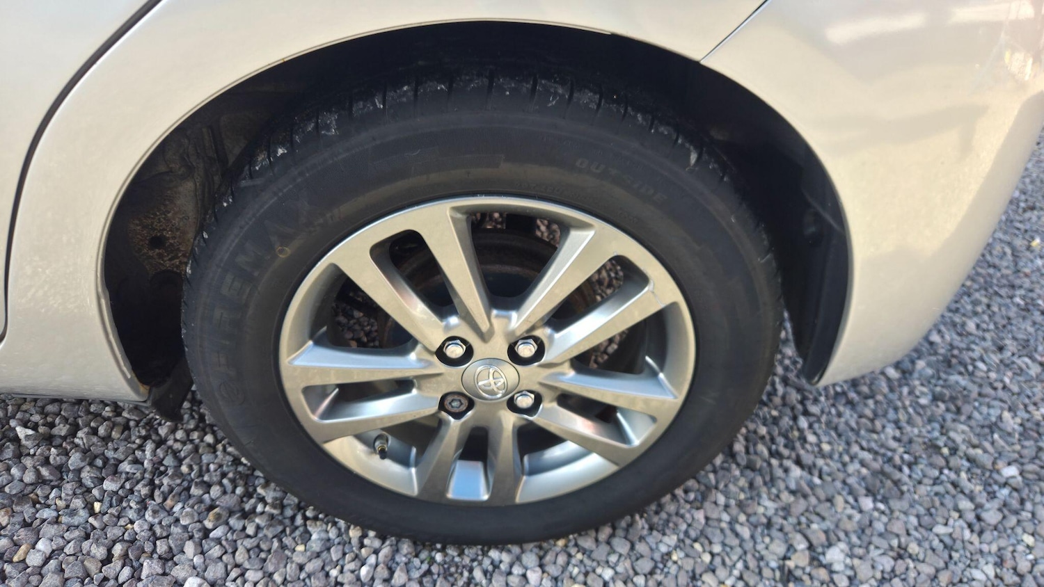 Used Toyota Yaris 2014 for sale - 76608520: Photo 30