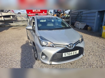 Used Toyota Yaris 2014 for sale - 76608520: Photo