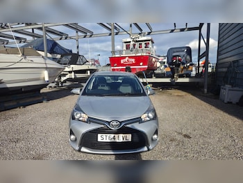 Used Toyota Yaris 2014 for sale - 76608520: Photo