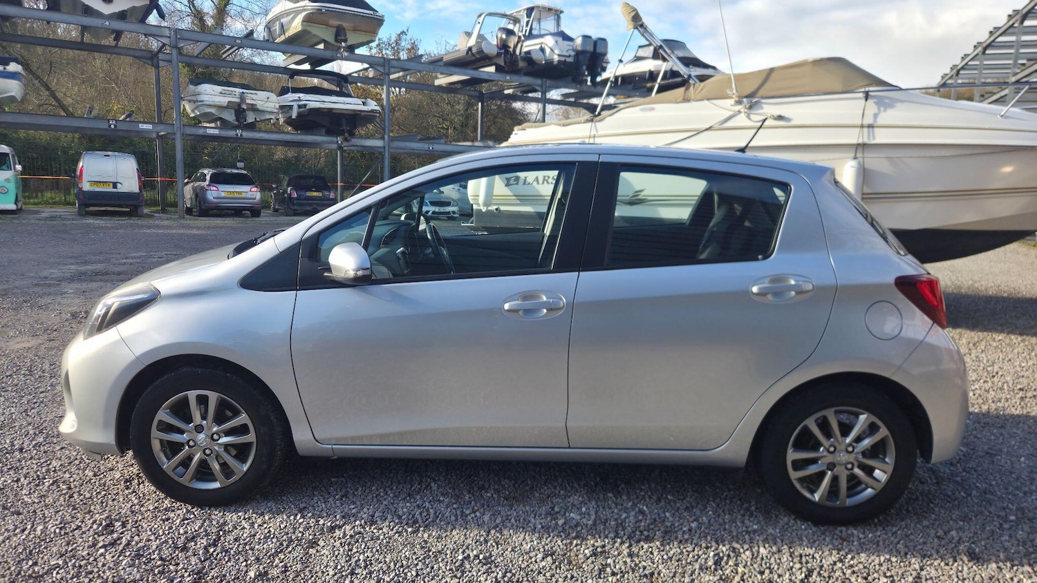 Used Toyota Yaris 2014 for sale - 76608520: Photo 7