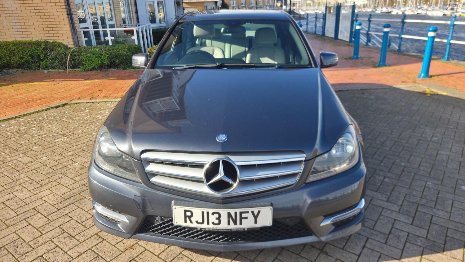 Used Mercedes-Benz C Class 2013 for sale - 76336131: Photo 11