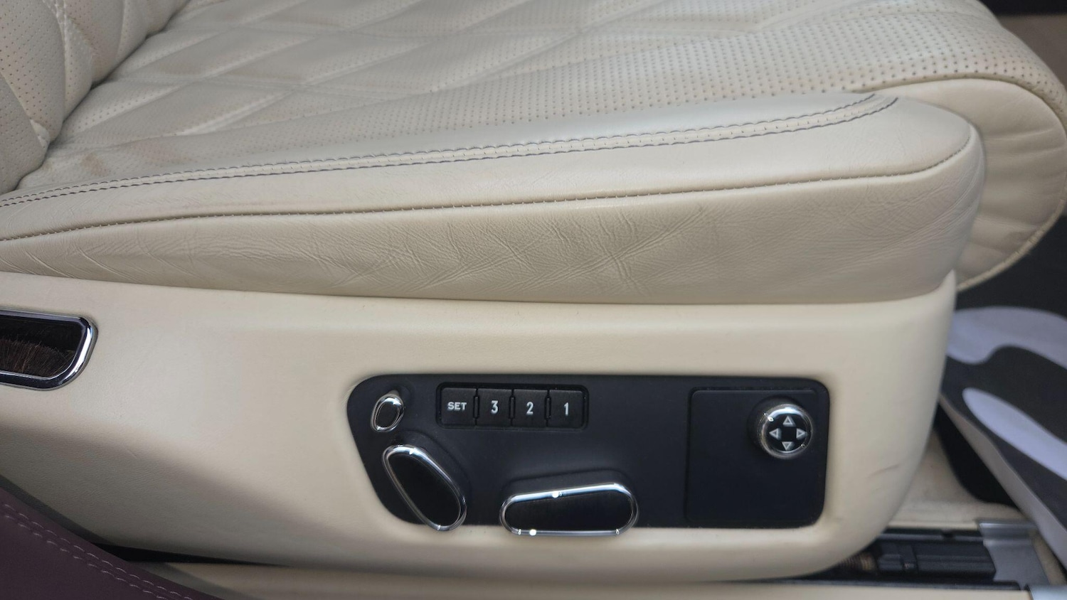 Used Bentley Flying Spur 2016 for sale - 76399346: Photo 35