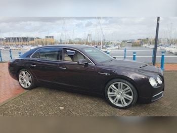 Used Bentley Flying Spur 2016 for sale - 76399346: Photo