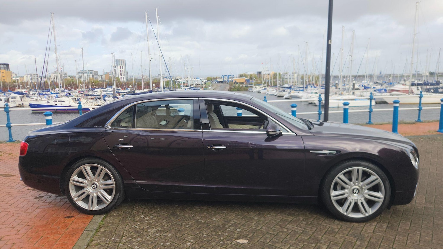 Used Bentley Flying Spur 2016 for sale - 76399346: Photo 4