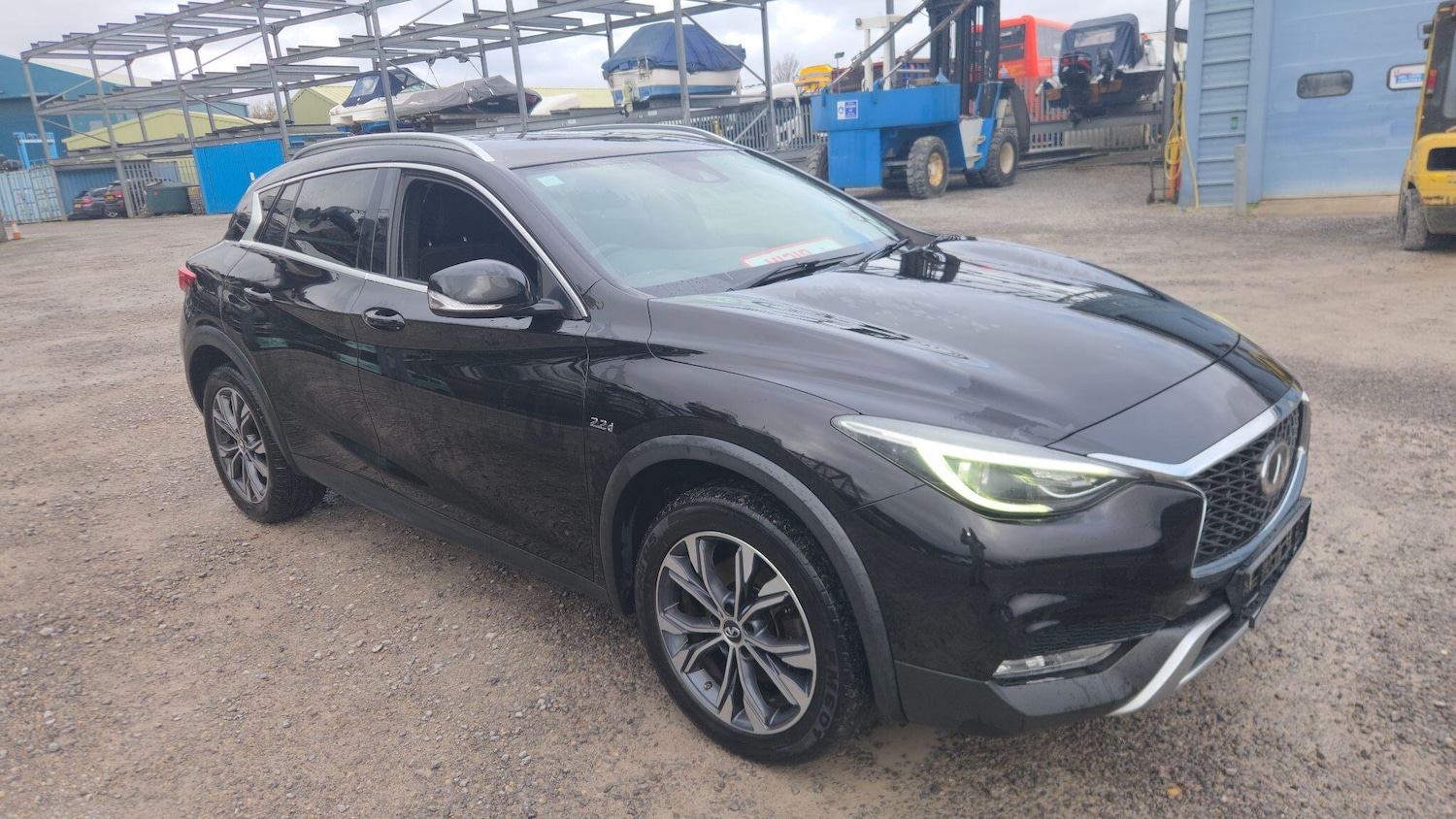 Used Infiniti QX30 2017 for sale - 77550511: Photo 2