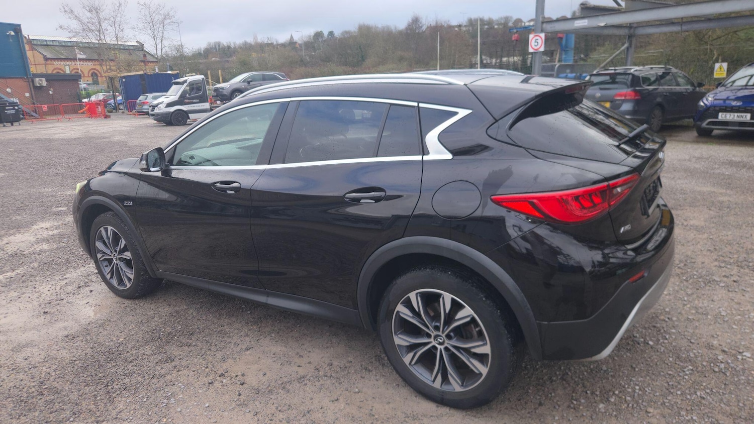 Used Infiniti QX30 2017 for sale - 77550511: Photo 8