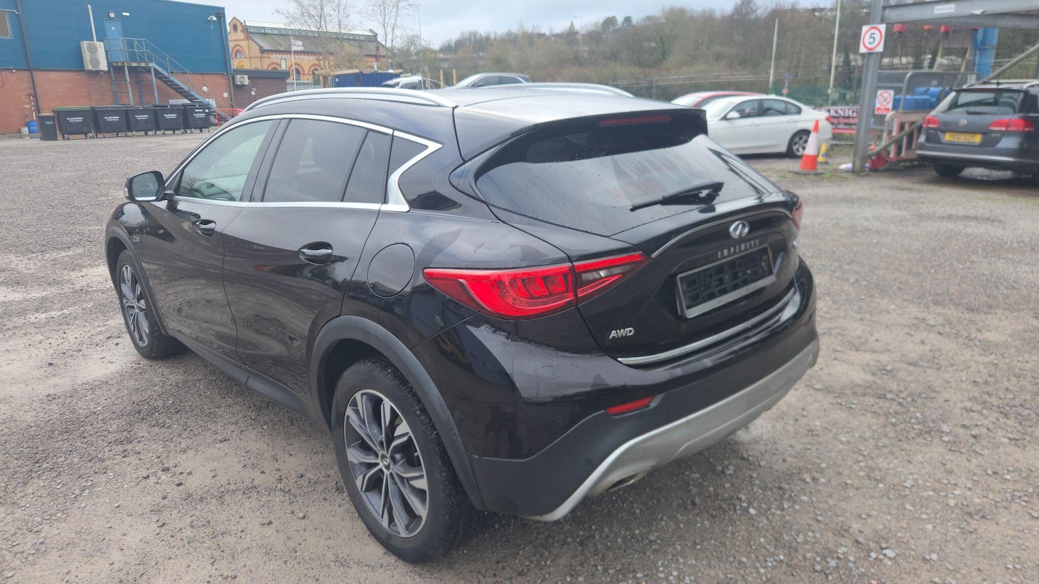 Used Infiniti QX30 2017 for sale - 77550511: Photo 9