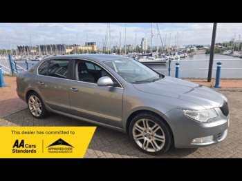 2013 (13) - 2.0 TDI CR 140 Elegance 5dr DSG 6 months warranty