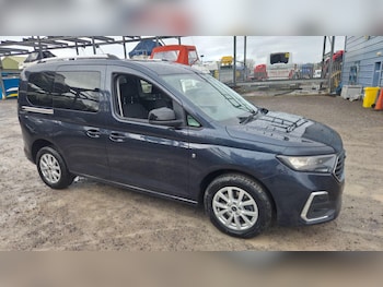 Used Ford Tourneo Connect 2022 for sale - 78492435: Photo