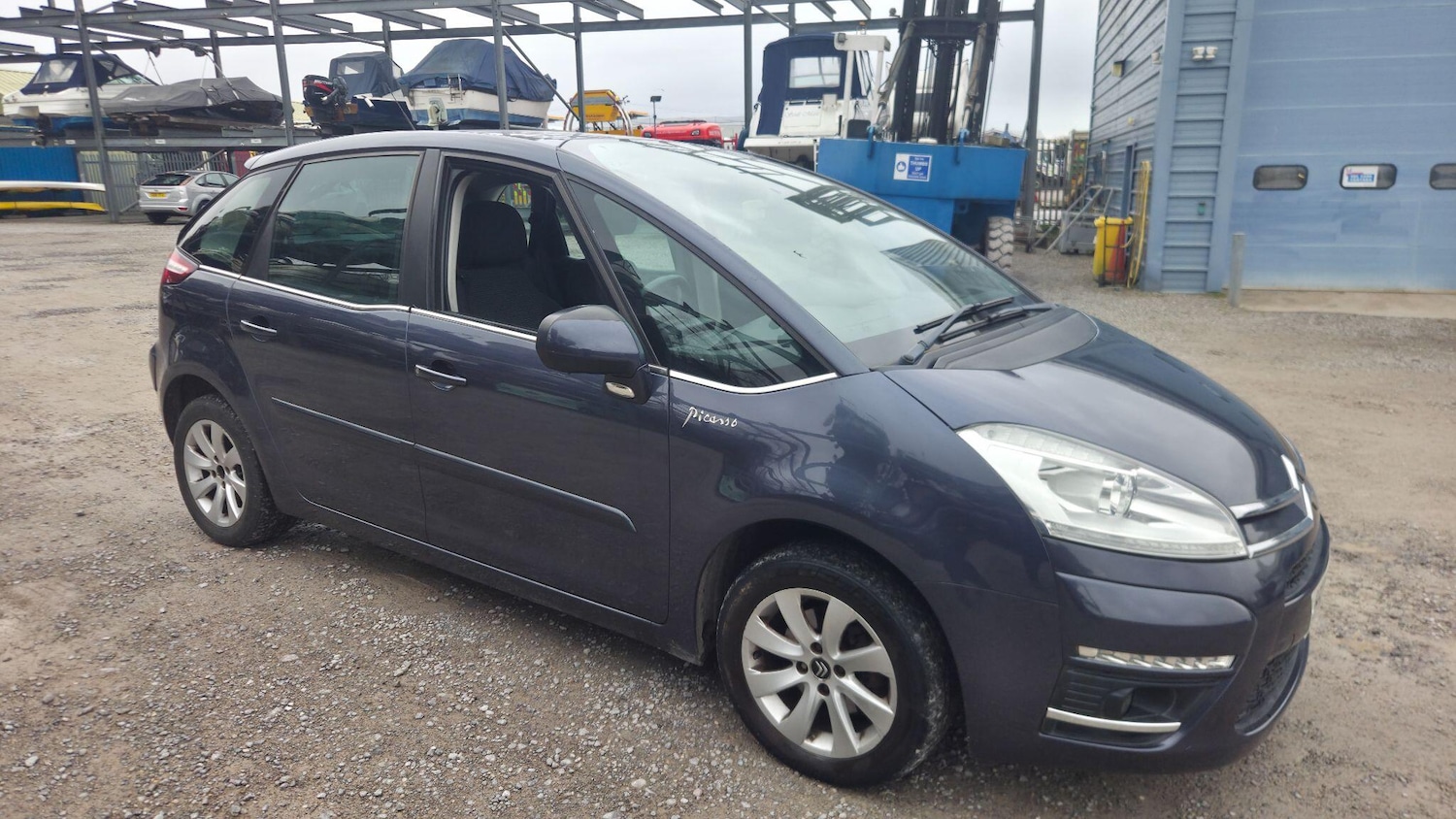 Used Citroen C4 Picasso 2011 for sale - 77824275: Photo 2