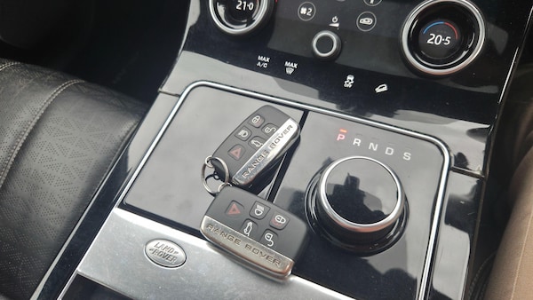 Used Land Rover Range Rover Velar 2017 for sale - 76307611: Photo 21