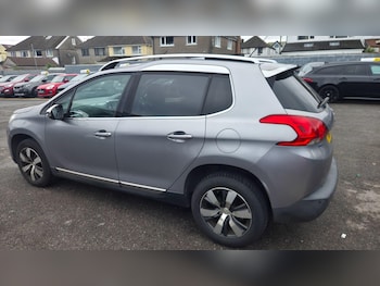 Used Peugeot 2008 2016 for sale - 77824875: Photo