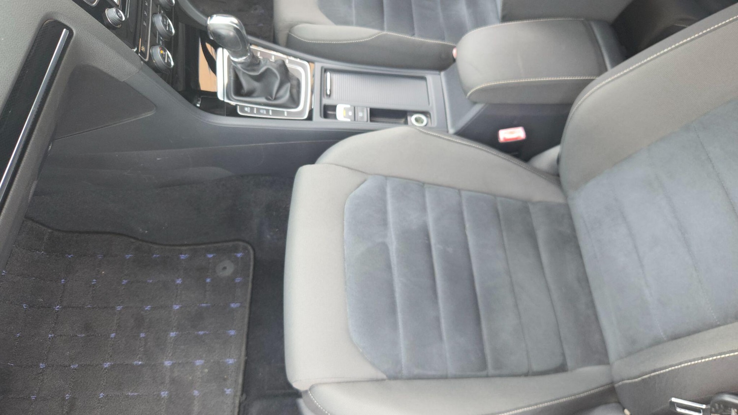 Used Volkswagen Golf for sale - 77174749: Photo 29