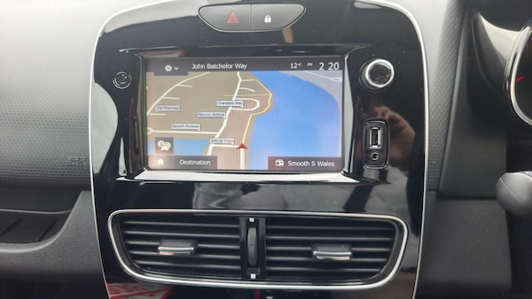 Used Renault Clio 2018 for sale - 76259790: Photo 16